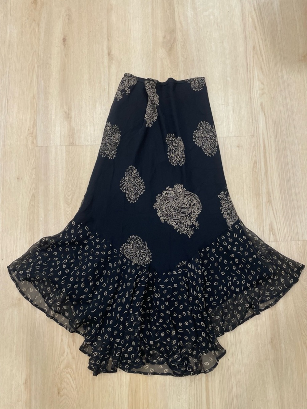 Allison Taylor black tiered silk midi skirt. Size (generous) M